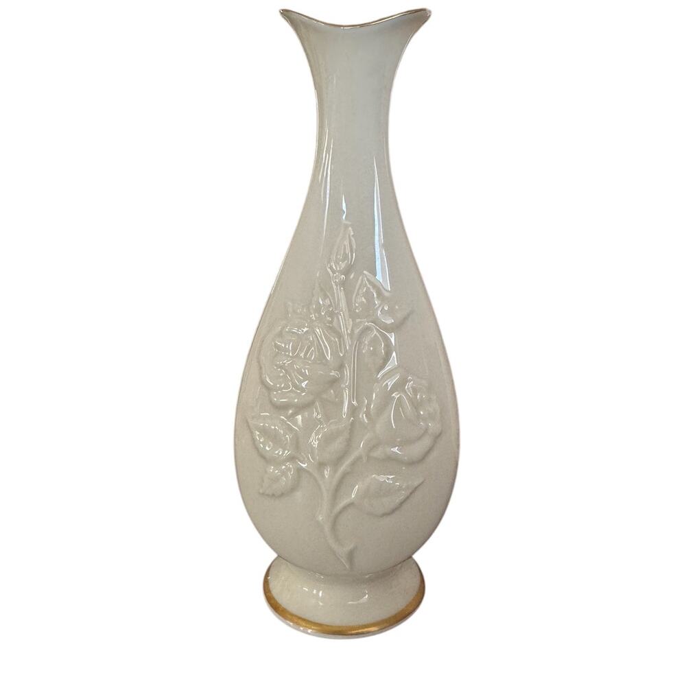 Lenox Ivory Sharon embossed bud vase mint condition